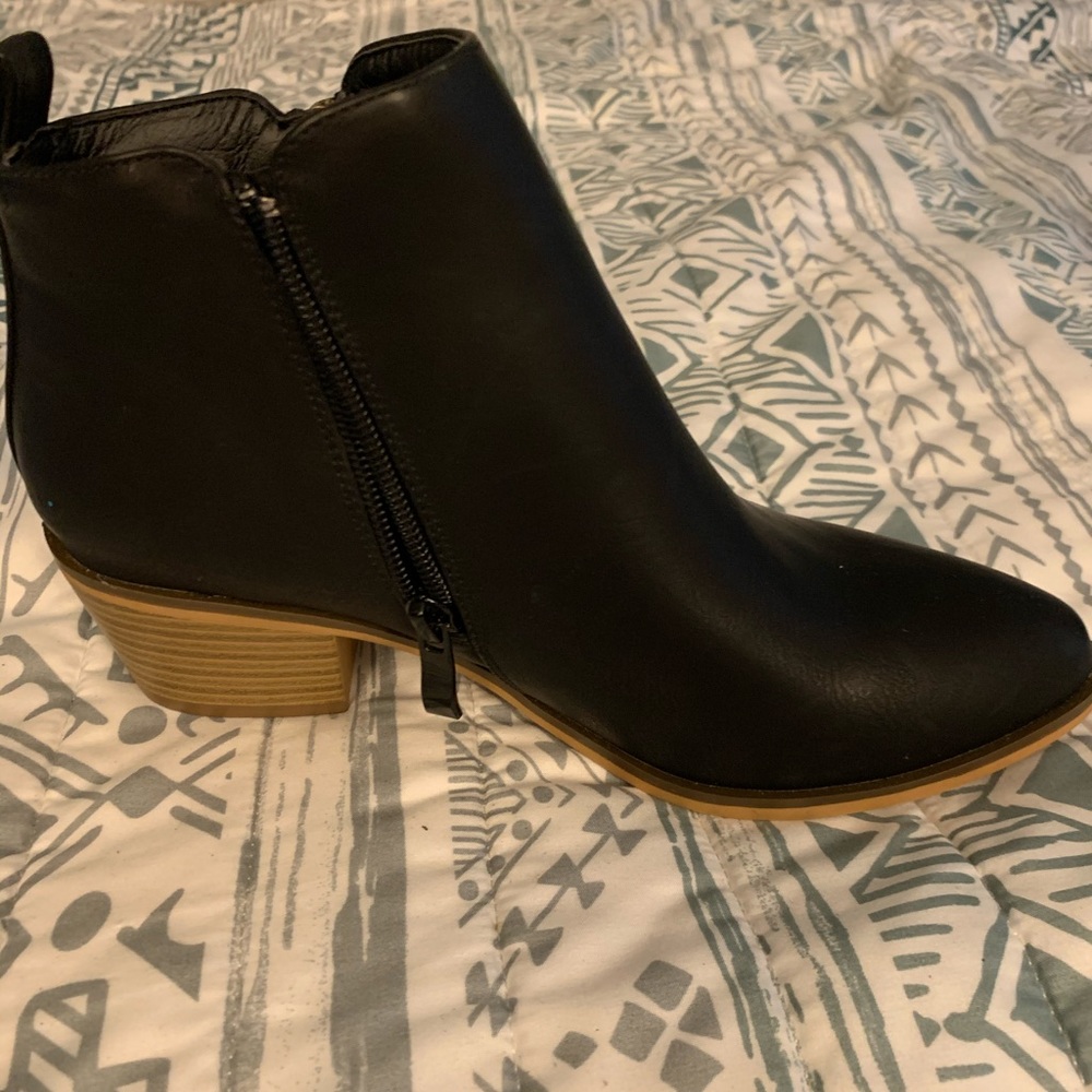 Ankle boots